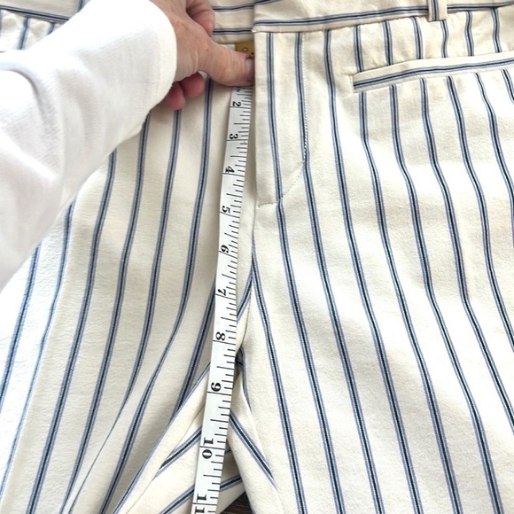 ANTHROPOLOGIE The Essential Slim Striped Cropped Pants Stretch
Cream/Blue Size 8 - Picture 5 of 10